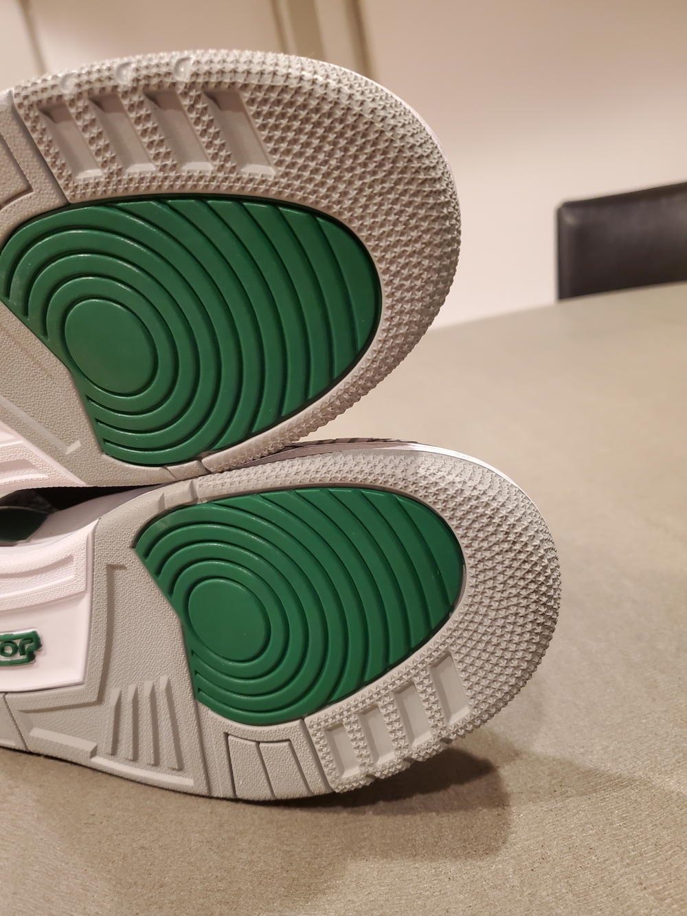 Jordan 3 Pine Green - Picture 9 of 12